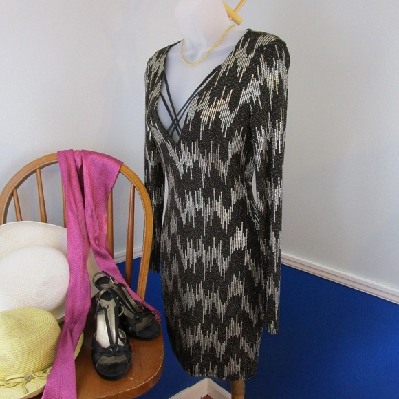 👗Host Pick👗 Shimmery Fitted Party Dress - Picture 2 of 8